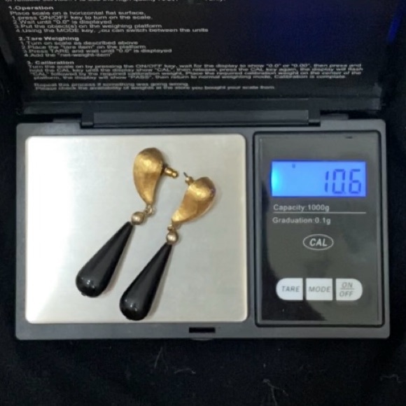 Vintage GIVENCHY Signed Brushed Gold-tone Black Teardrop Dangle Earrings 10.6g - Picture 4 of 14